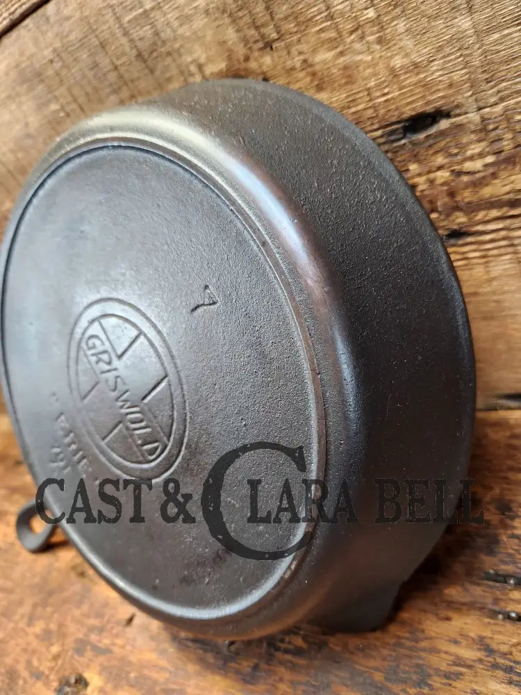 Very Early 1910’S Griswold #7 Skillet With Heat Ring And Large Block Slant Logo ’Erie ’ 701 E