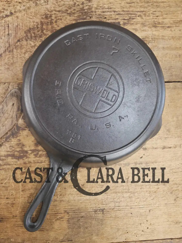 Very early 1920’s Griswold #7 Skillet with Heat Ring and Large Block Logo Skillet