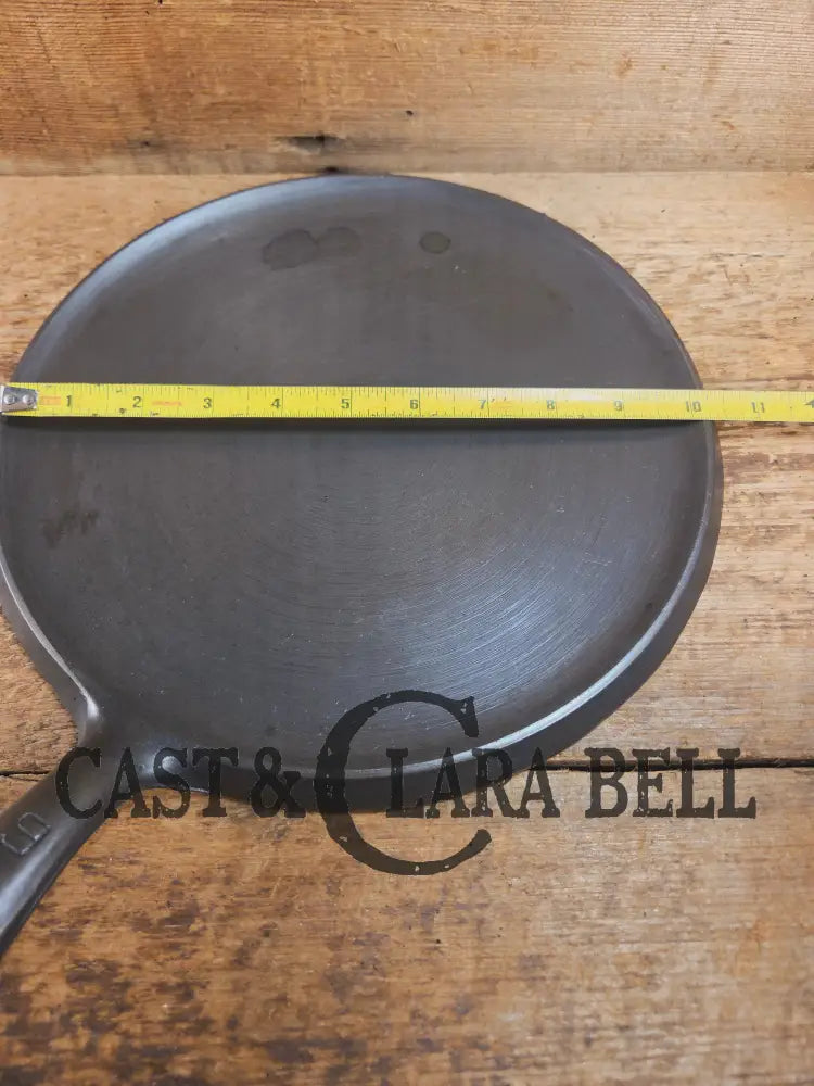 VERY handy GORGEOUS griddle! 1930’s Griswold No. 9 Handled Griddle with Small Block Logo 609. Makes Great grilled