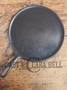 VERY handy GORGEOUS griddle! Griswold No. 9 Handled Griddle with Small Block Logo 609. Makes Great grilled cheese and