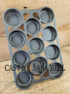 VERY hard to find! 1920’s Variation #7 (Rarity 8) Fully Marked Griswold No. 12 Gem Pan. Collector’s Piece!