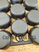 VERY hard to find! 1920’s Variation #7 (Rarity 8) Fully Marked Griswold No. 12 Gem Pan. Collector’s Piece!