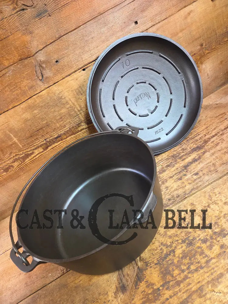 Very hard to find and HUGE! #10 Griswold made ’Puritan’ brand Dutch Oven. So unique and almost mint! Dutch Ovens