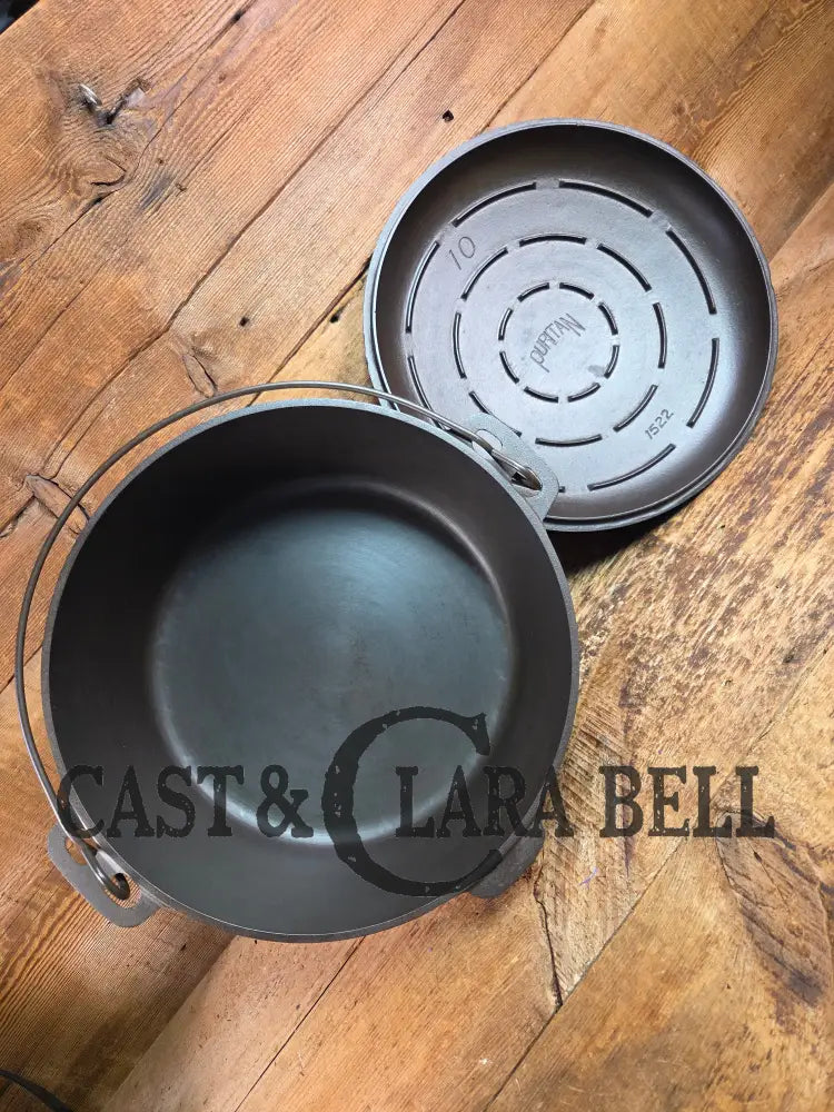 Very hard to find and HUGE! #10 Griswold made ’Puritan’ brand Dutch Oven. So unique and almost mint! Dutch Ovens