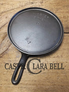 Very Hard to Find. Early 1900’s Wagner ’Arc’ Straight Logo #7 Griddle Skillet. Over 120 years old and in almost perfect