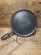 Very Hard to Find. Early 1900’s Wagner ’Arc’ Straight Logo #7 Griddle Skillet. Over 120 years old and in almost perfect