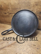 Very Hard to Find. Early 1900’s Wagner ’Arc’ Straight Logo #7 Griddle Skillet. Over 120 years old and in almost perfect