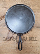 Very Hard To Find. Late 1800’S First Edition Wagner ’Arc’ Logo #8 Griddle. Great For Easy