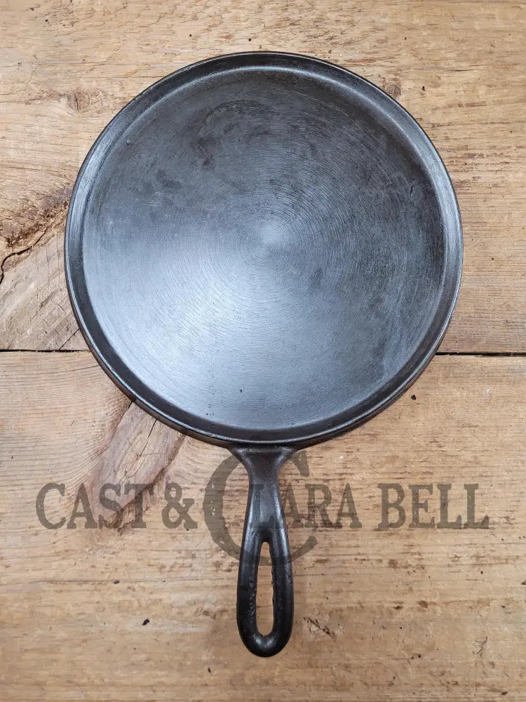 Very Hard To Find. Late 1800’S First Edition Wagner ’Arc’ Logo #8 Griddle. Great For Easy