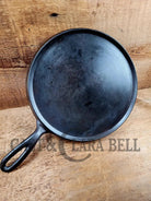 Very Hard To Find. Late 1800’S First Edition Wagner ’Arc’ Logo #8 Griddle. Great For Easy