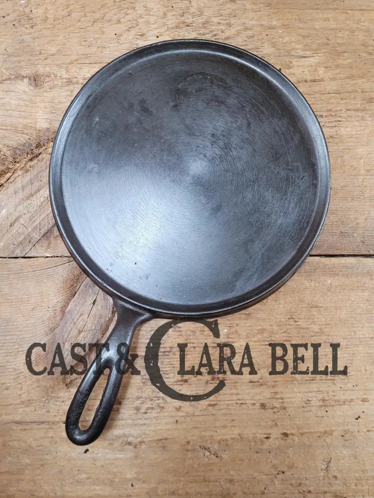 Very Hard To Find. Late 1800’S First Edition Wagner ’Arc’ Logo #8 Griddle. Great For Easy