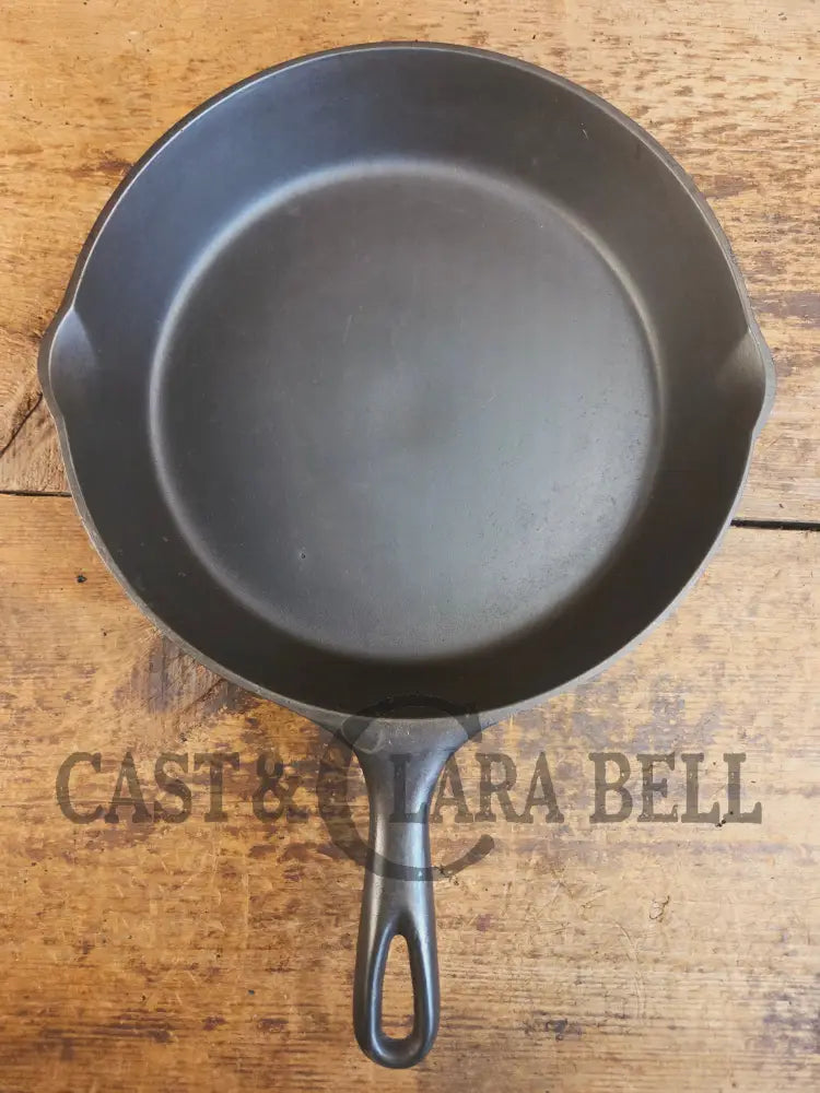 Very nice Vollrath Fully Marked #9 Skillet (c. 1920’s) Fully restored and ready to use! - Skillet