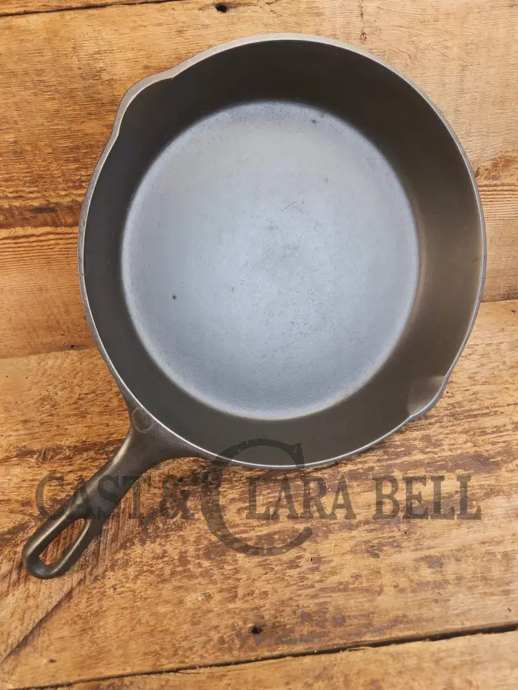 Very nice Vollrath Fully Marked #9 Skillet (c. 1920’s) Fully restored and ready to use! - Skillet