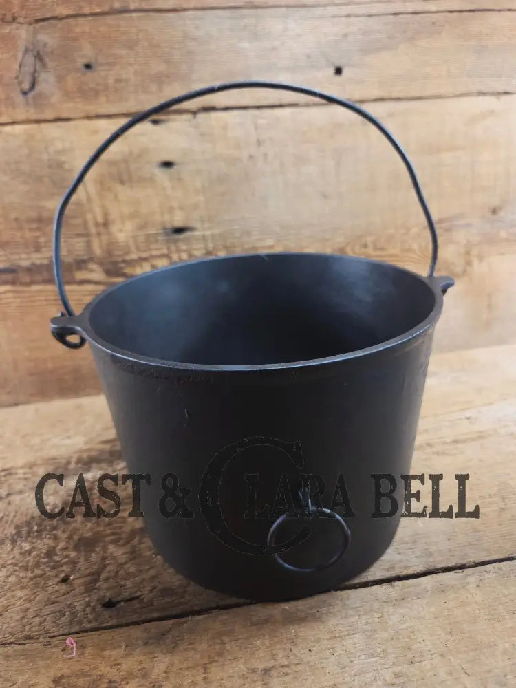 Very Rare! 1890’s Era #6 Griswold Erie flat bottom kettle #809. Collectors’ piece but ALSO a PERFECT daily user for