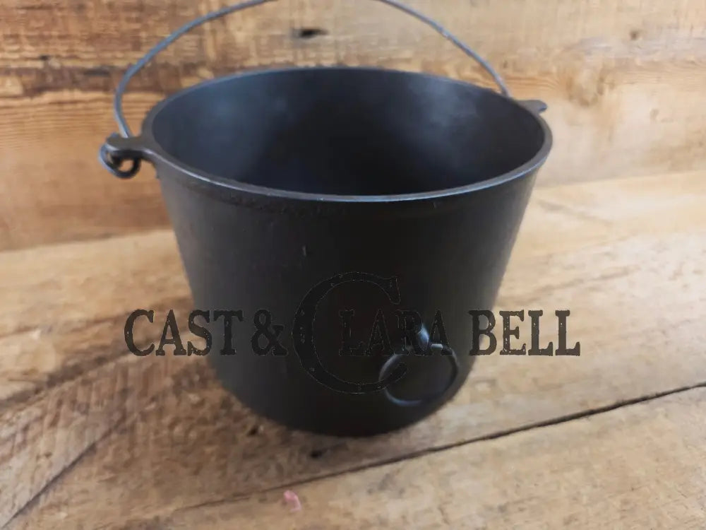 Very Rare! 1890’s Era #6 Griswold Erie flat bottom kettle #809. Collectors’ piece but ALSO a PERFECT daily user for