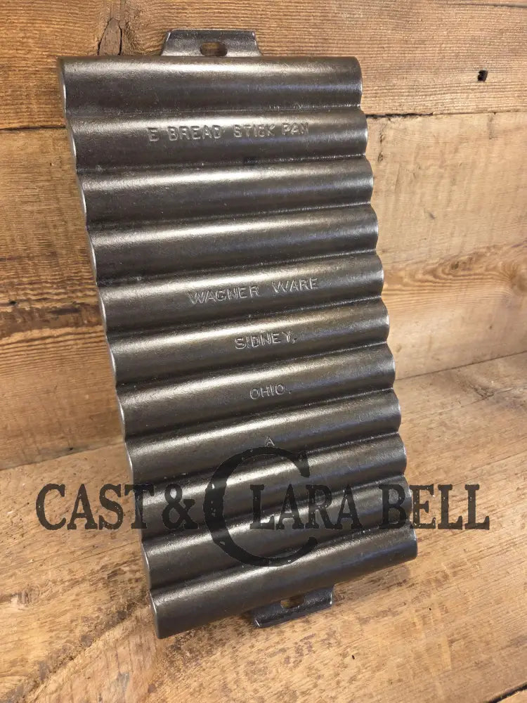 Very unique! Wagner #22 Bread Stick Gem Pan. ’A’ makers mark ’E’ Gem Pan fully restored Bakeware