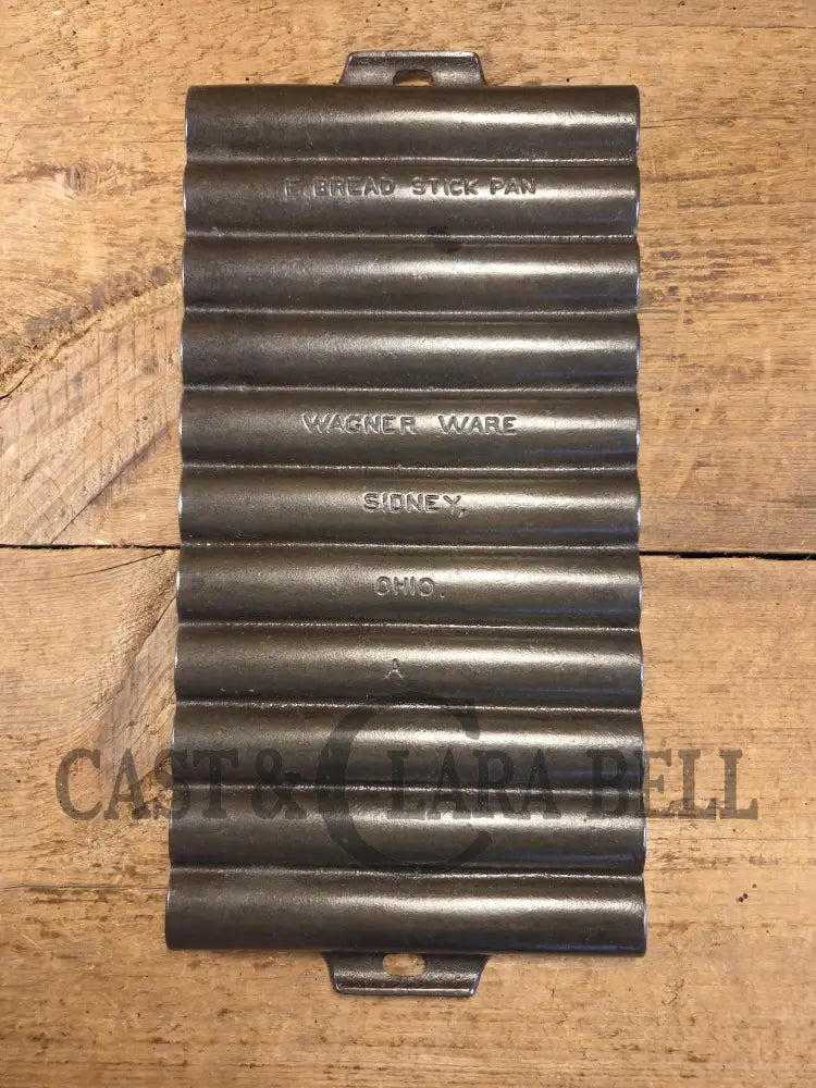 Very unique! Wagner #22 Bread Stick Gem Pan. ’A’ makers mark ’E’ Gem Pan fully restored Bakeware