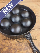 Very unique Wagner unmarked Aebleskiver with detachable handle - Skillet