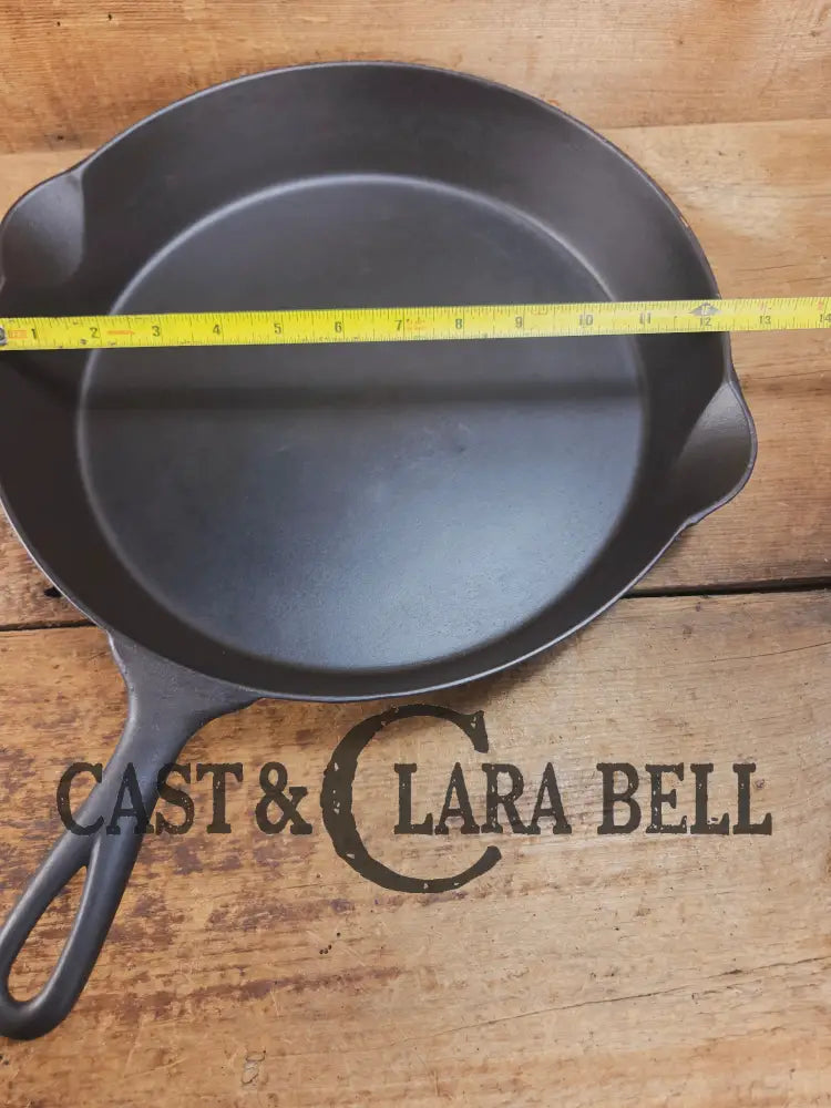 VHTF 1895-1910 2nd Series ERIE #11 cast iron skillet! A collector favorite and in amazing condition! Don’t miss this