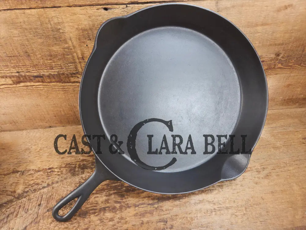 VHTF 1895-1910 2nd Series ERIE #11 cast iron skillet! A collector favorite and in amazing condition! Don’t miss this