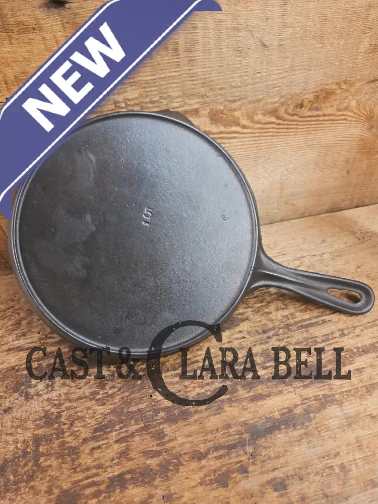 Vollrath Unmarked #5 Skillet. Circa 1950’s piece Skillet
