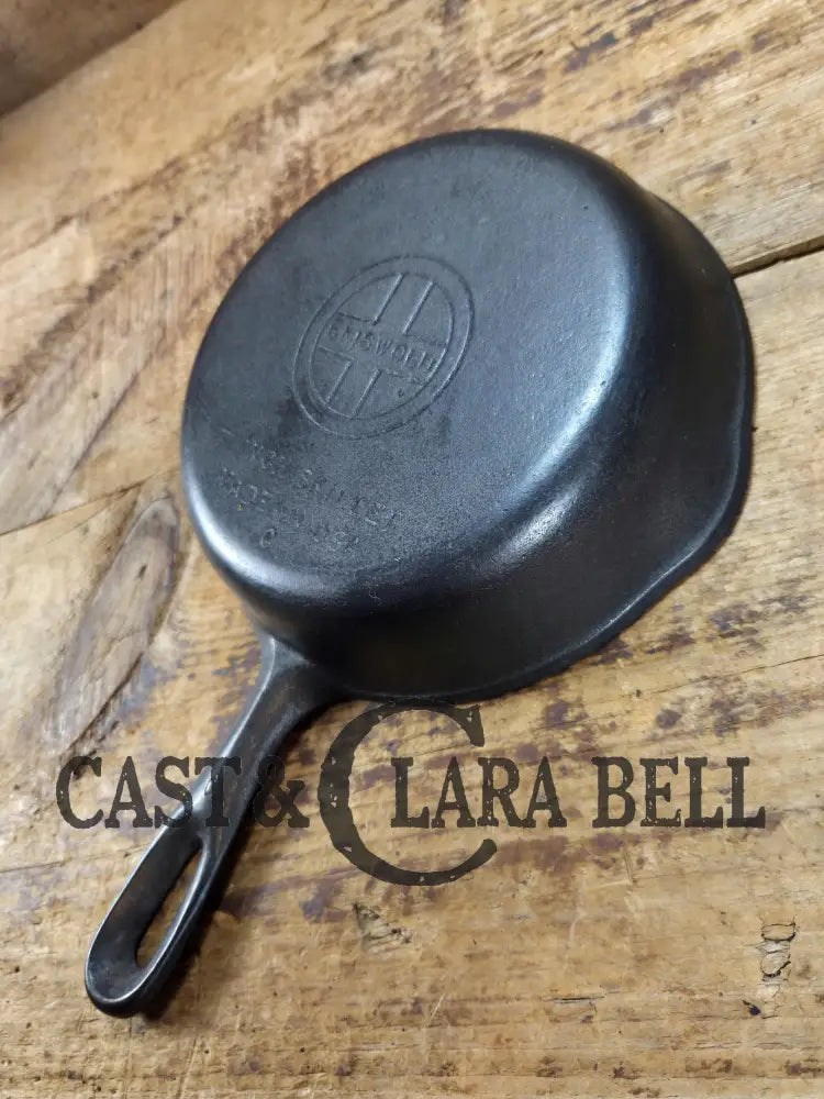 Wagner made Griswold #3 Cast Iron Skillet with Smooth Bottom 7 inch skillet Made in USA Skillet