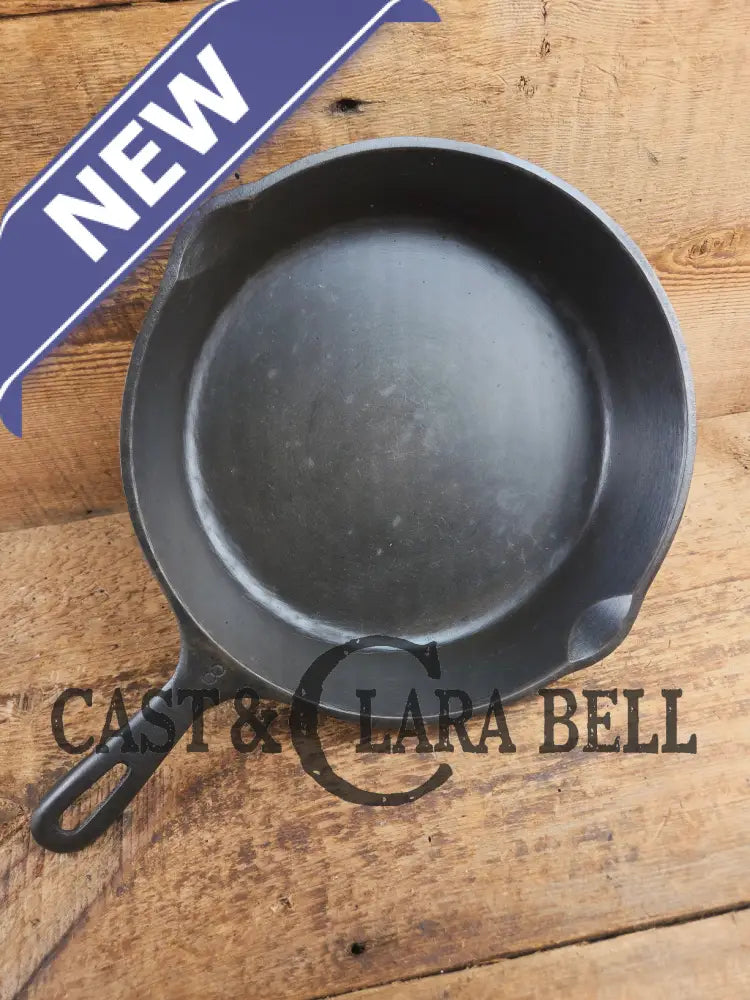 Wagner made Griswold #8 Skillet with Smooth Bottom 10 1/2 inch skillet Made in USA, Skillet