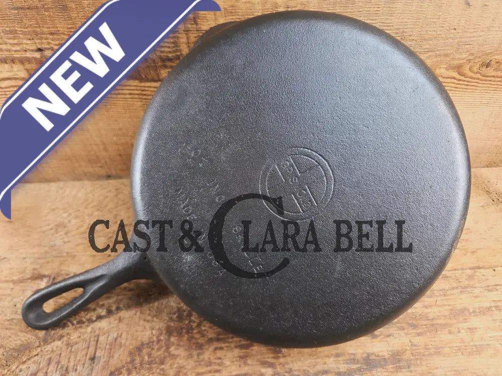 Wagner made Griswold #8 Skillet with Smooth Bottom 10 1/2 inch skillet Made in USA, Skillet