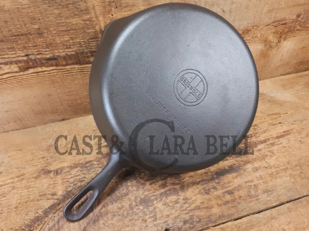 1950’s Wagner made Griswold #9 Skillet with Smooth Bottom. FANTASTIC daily cooker for gas or electric coil only. 11 1/4