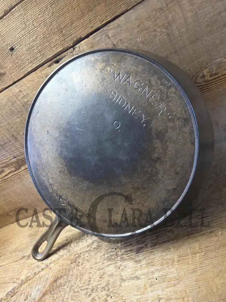 1920’s Wagner Sidney O #9 ’Arc Straight’ Skillet Heat Ring. Beautiful design superior performance. Nickel exterior