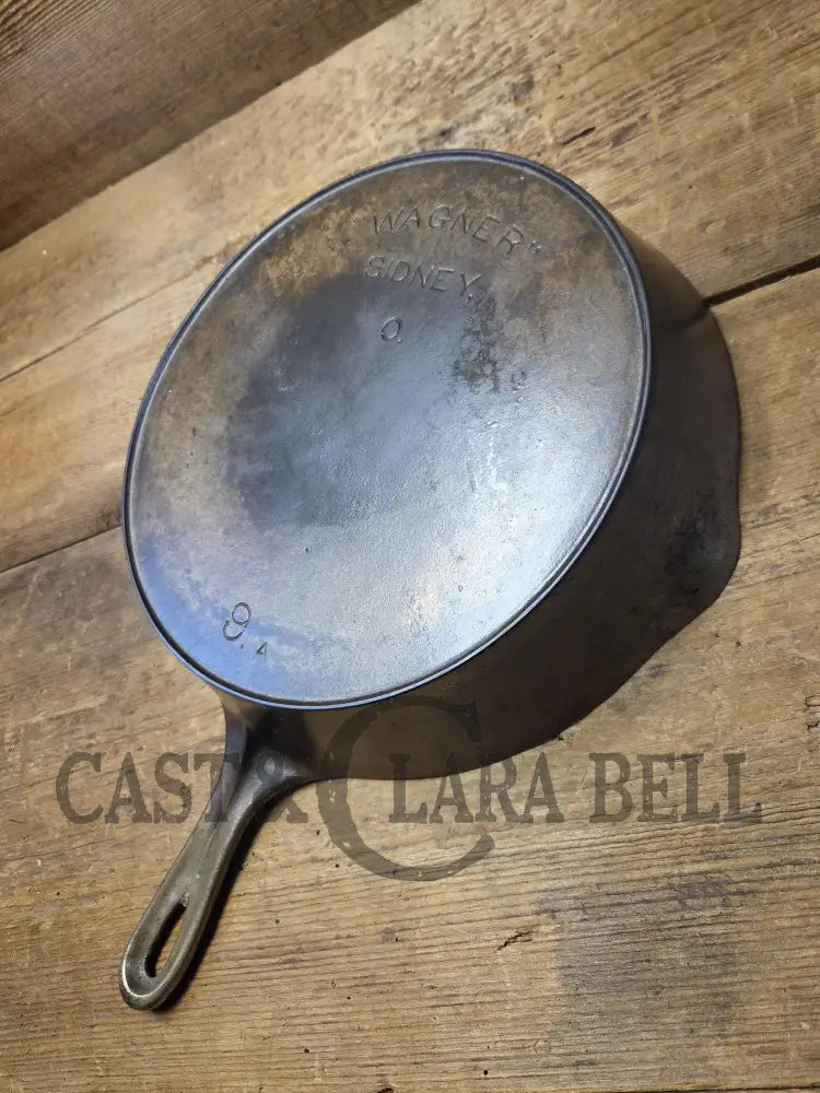 1920’s Wagner Sidney O #9 ’Arc Straight’ Skillet Heat Ring. Beautiful design superior performance. Nickel exterior