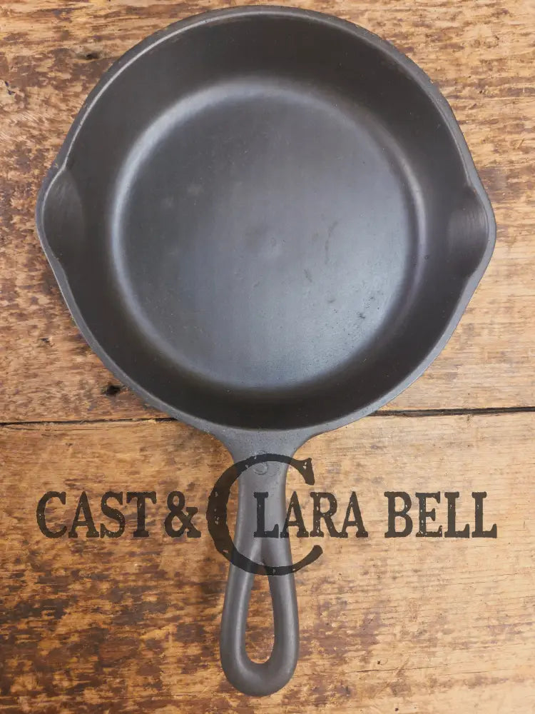 Wagner Ware #3 Cast Iron Egg Skillet with Stylized Logo and Smooth Bottom 1053 C Skillet
