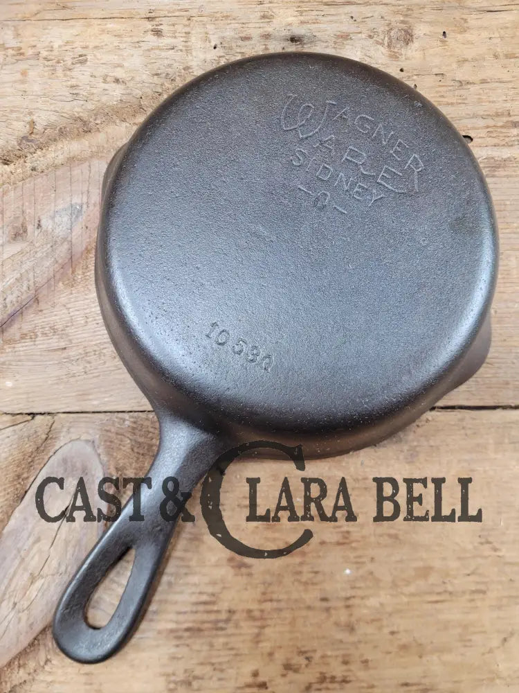 Wagner Ware #3 Cast Iron Egg Skillet With Stylized Logo And Smooth Bottom 1053 Q