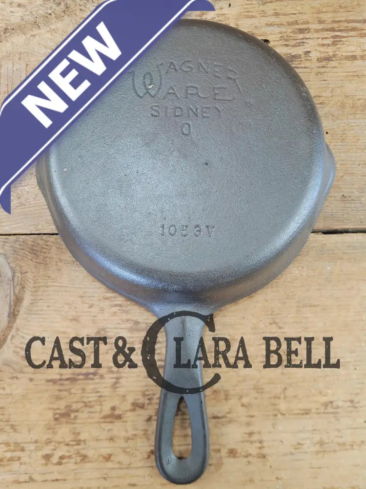 Wagner Ware #3 Cast Iron Egg Skillet with Stylized Logo and Smooth Bottom 1053 V