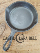 Wagner Ware #3 Cast Iron Egg Skillet with Stylized Logo and Smooth Bottom 1053 V