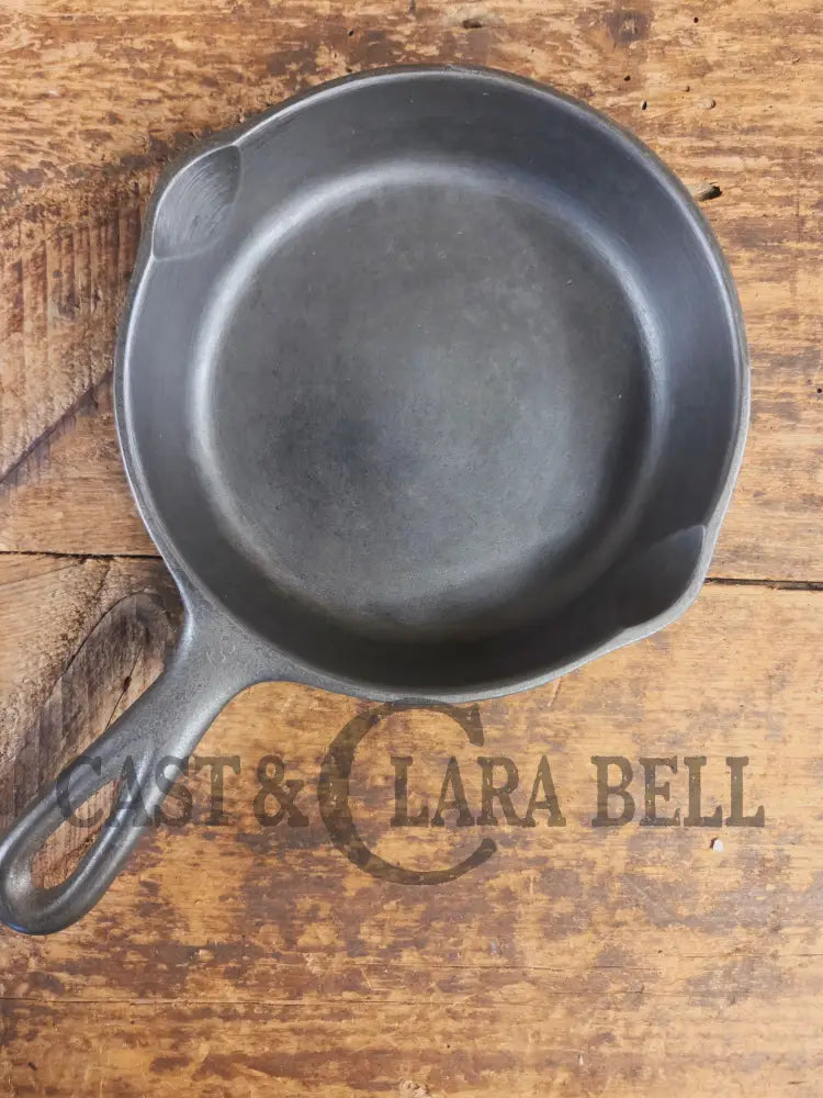 Wagner Ware #3 Cast Iron Egg Skillet with Stylized Logo and Smooth Bottom 1053 W SC24 - Skillet