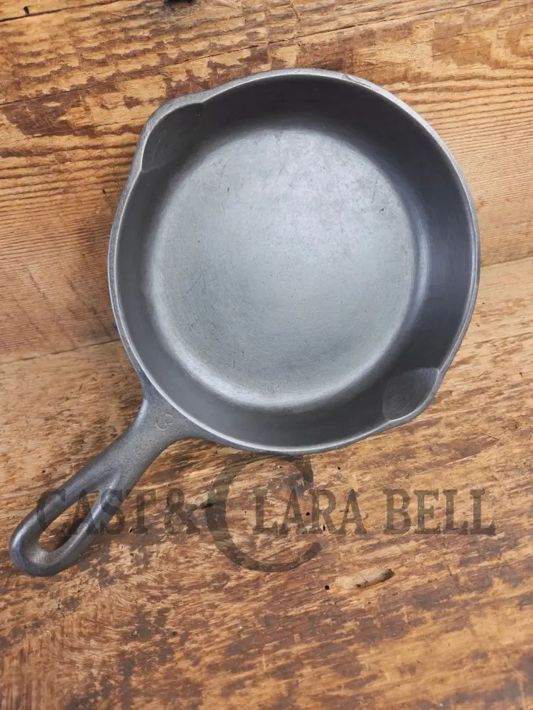 Wagner Ware #3 Cast Iron Egg Skillet with Stylized Logo and Smooth Bottom 1053 W SC24 - Skillet