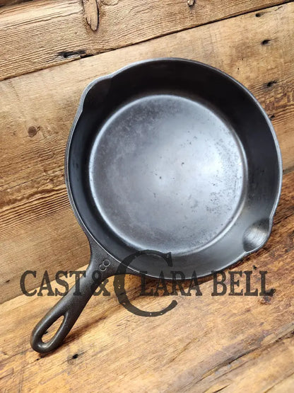 Wagner Ware #8 Cast Iron Skillet With Stylized Logo And Smooth Bottom 1058 F