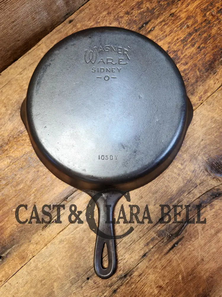 Wagner Ware #8 Cast Iron Skillet With Stylized Logo And Smooth Bottom 1058 Y