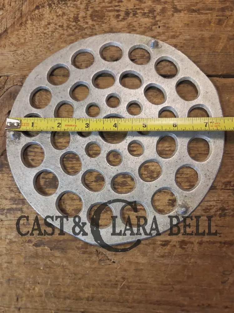 Wagner Ware Drip Drop Trivet 246. Aluminum. Match for all #8 Wagner Dutch ovens and roasters Dutch Ovens Trivets &