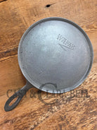Wapak #7 Cast Iron Round Griddle. Perfect for grilled cheese and omelets Griddle