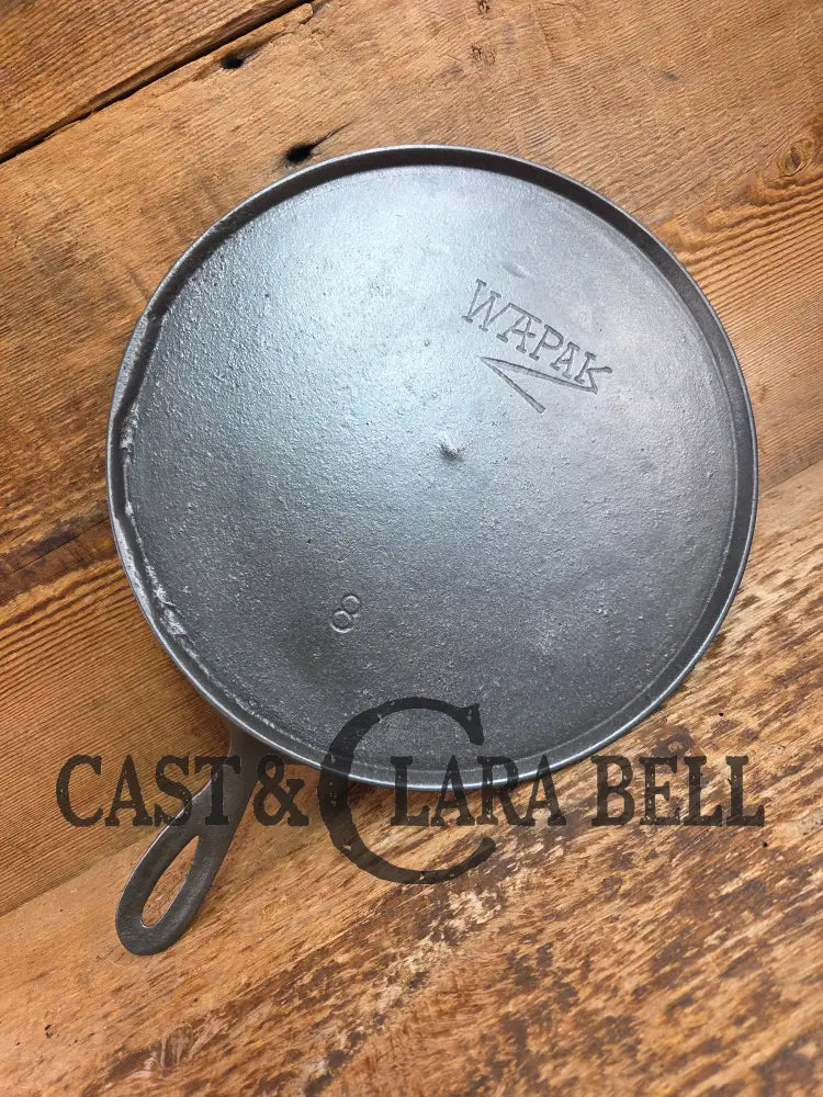 Wapak #8 Cast Iron Round Griddle Z Logo. Perfect for grilled cheese and omelets Griddle