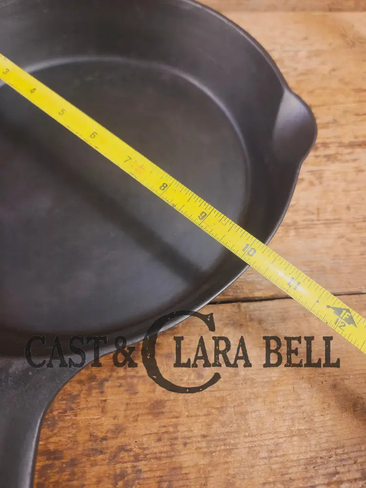 Wapak #8 straight logo with ’Ghost Mark Erie’ 704 Cast Iron Skillet Fully restored and seasoned ready to use! Skillet