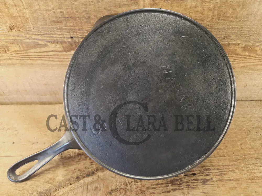 Wapak #8 straight logo with ’Ghost Mark Erie’ 704 Cast Iron Skillet Fully restored and seasoned ready to use! Skillet