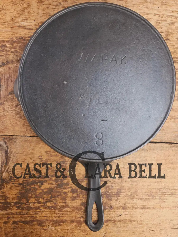 Wapak #8 straight logo with ’Ghost Mark Erie’ 704 Cast Iron Skillet Fully restored and seasoned ready to use! Skillet