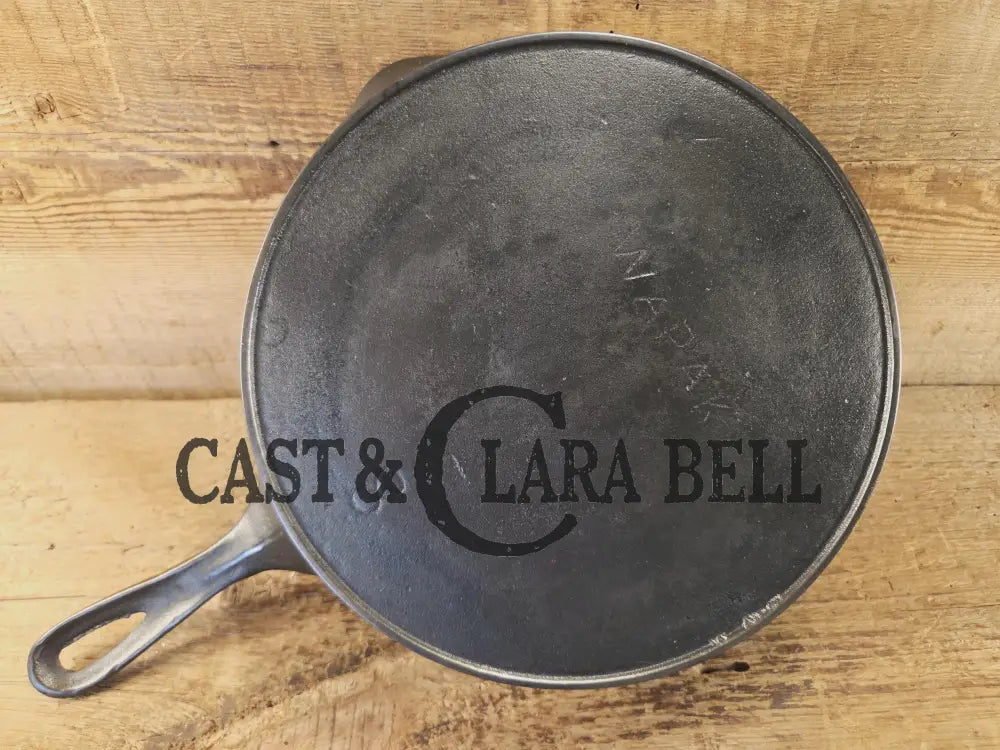 Wapak #8 straight logo with ’Ghost Mark Erie’ 704 Cast Iron Skillet Fully restored and seasoned ready to use! Skillet