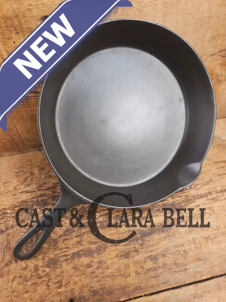 Wapak #8 straight logo with ’Ghost Mark Erie’ 704 Cast Iron Skillet Fully restored and seasoned ready to use! Skillet