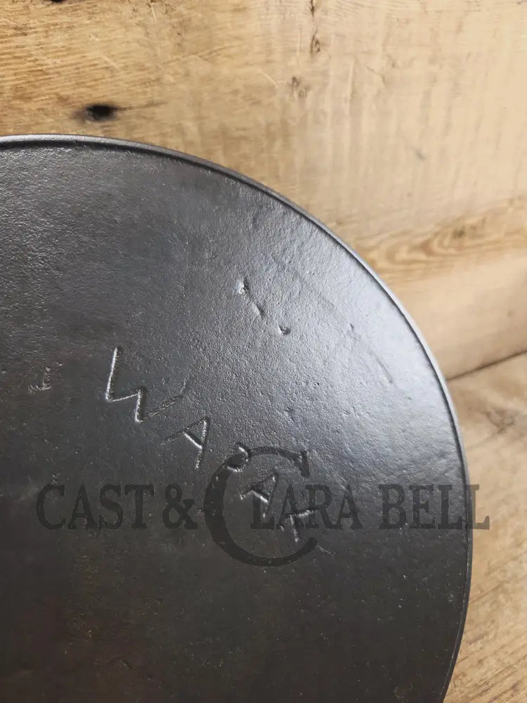 Wapak #9 with ’Ghost Mark Erie’ Cast Iron Skillet Fully restored and seasoned ready to use! Skillet