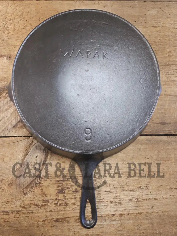 Wapak #9 with ’Ghost Mark Erie’ Cast Iron Skillet Fully restored and seasoned ready to use! Skillet