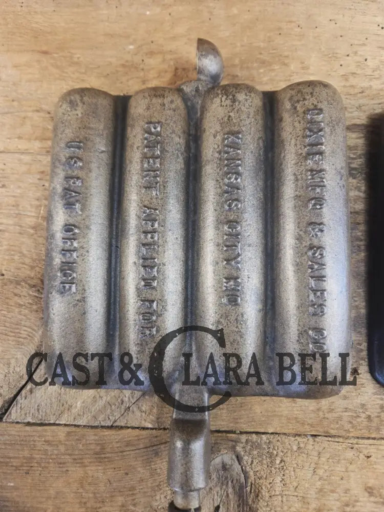 What a COOL novelty! Rare Dixie Mfg and Co. Dixie Dog cornbread waffle iron! Waffle Iron